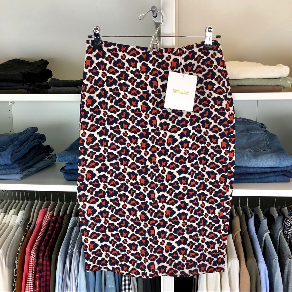 Diane Von Furstenberg Leopard Pencil Skirt 2 NWT